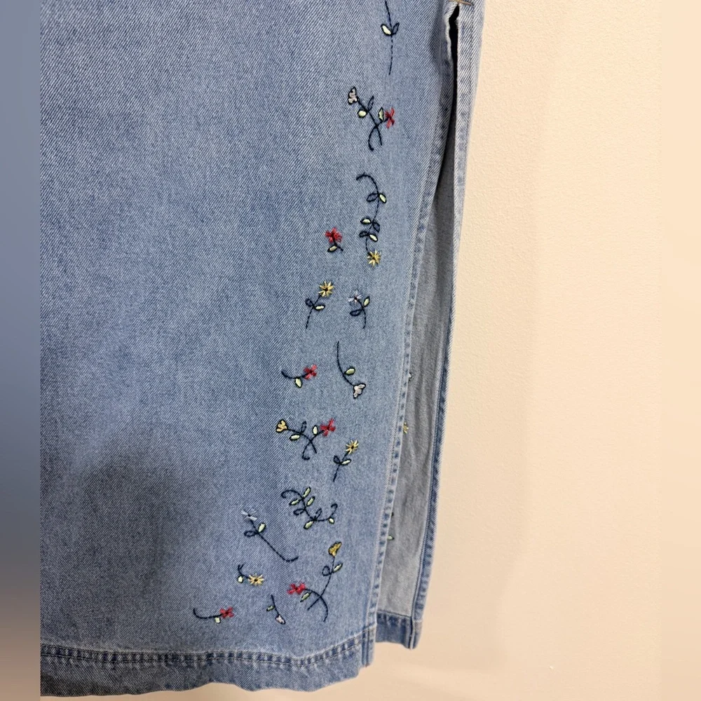 Vintage Disney Store Mickey Mouse Embroidered Jean Skirt‎ Size L Pockets Modest